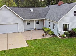 180 Lockwood Rd, Ortonville, MI 48462