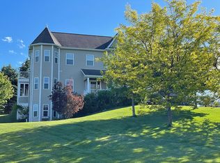 5107 Pebblestone Dr, Traverse City, MI 49684