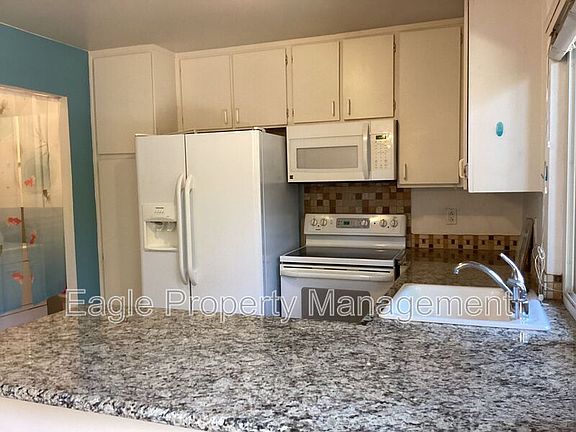 3rd image of 8812 Sawtelle Way APT D