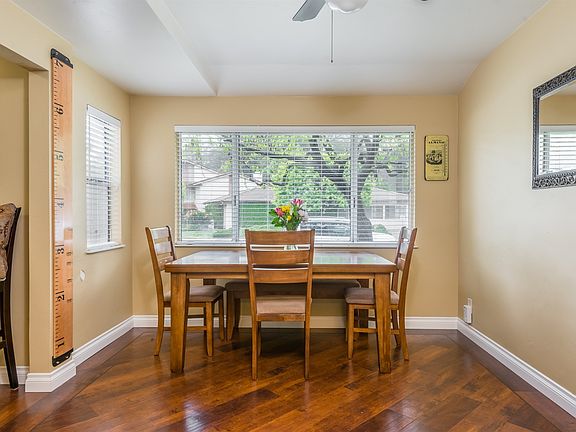 5th image of 741 Calle De Los Amigos