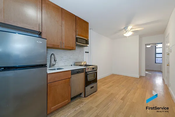 Rented by FirstService Realty (legacy) | media 1