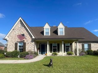 137 Edna Dr, Des Allemands, LA 70030