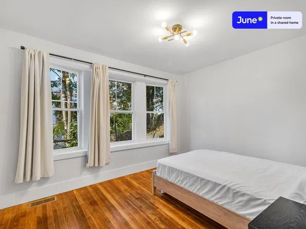 10 Walnut Park, Roxbury, MA