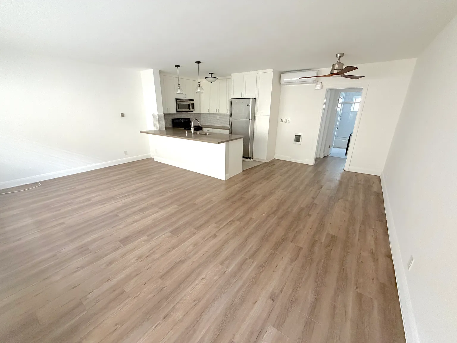 1 bed, 700 sqft, $3,100 — Photo 1