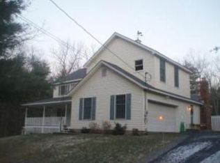 102 Old Farm Rd, Milford, PA 18337
