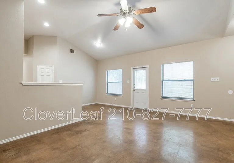 5718 Golf Hts #2 — Photo 8