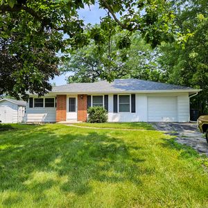 2308 E Sand Lake Rd, Lindenhurst, IL, 60046
