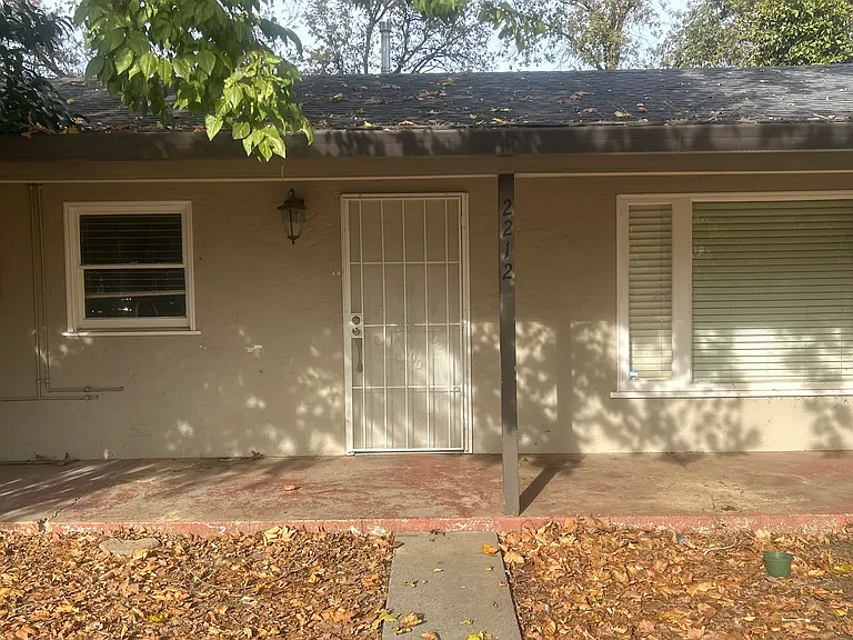 2210 Concord Ln #1 — Photo 1