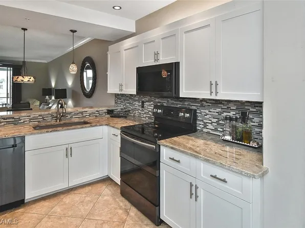 8099 Queen Palm Ln APT 213, Fort Myers, FL 33966