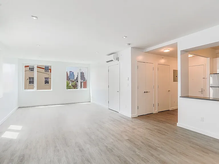165 Vanderbilt Ave #A — Photo 9