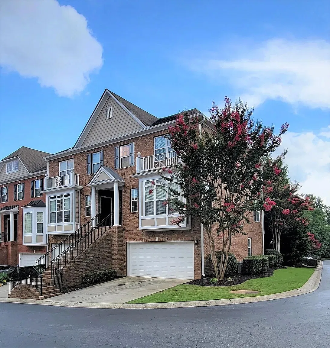 4 bed, 3.5 bath, 1796 sqft, $2,580 — Photo 1
