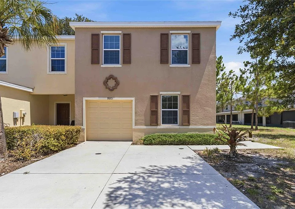 9973 Hound Chase Dr
