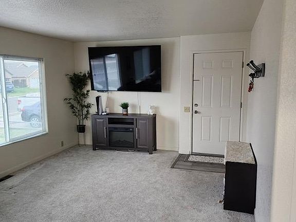3rd image of 4112 Warda Avenue