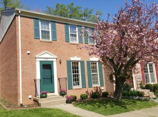 3210 Gemstone Ct, Oakton, VA 22124