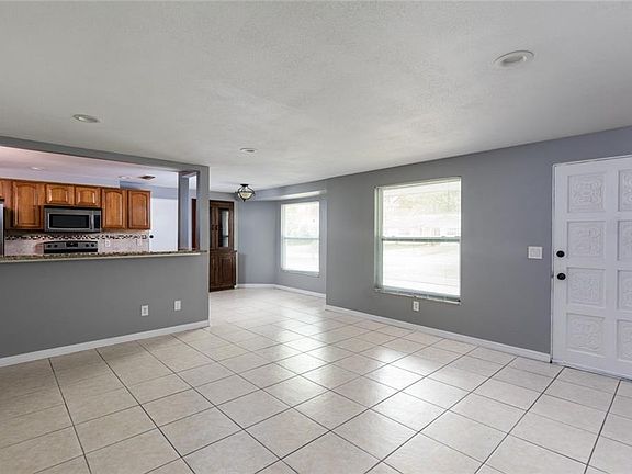 5th image of 10410 N Hamner Ave