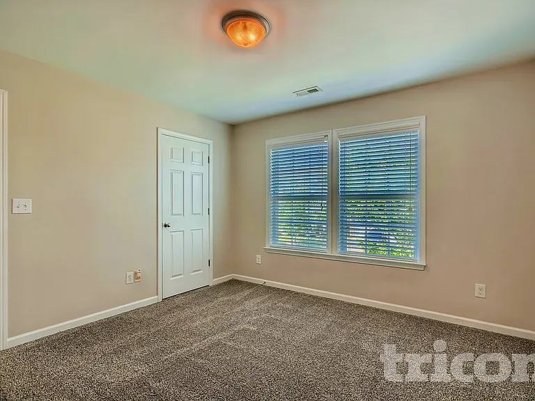 657 Shellbark Dr — Photo 13