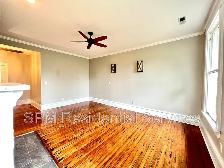 102 N 17th St — Photo 8