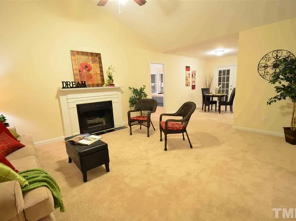 128 Meadow Ridge Ln, Willow Spring, NC 27592