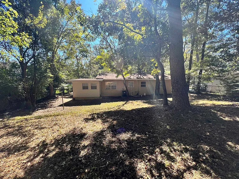 3422 Miami Dr — Photo 22