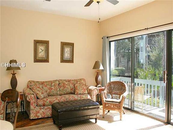 2nd image of 19 Cordillo Pkwy #7015