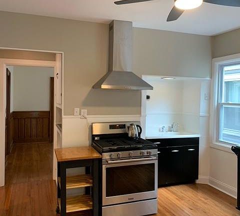 3rd image of 108 Claremont Ave #2