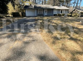 9019 Sterling Ridge Ln, Jonesboro, GA 30238