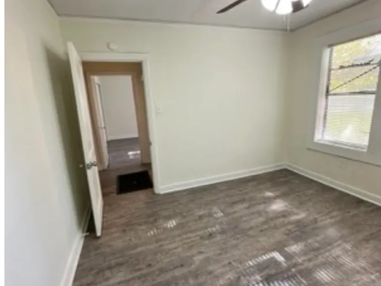 347 Boling St — Photo 11