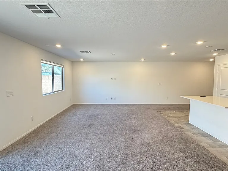 9527 Victory Wings St — Photo 14