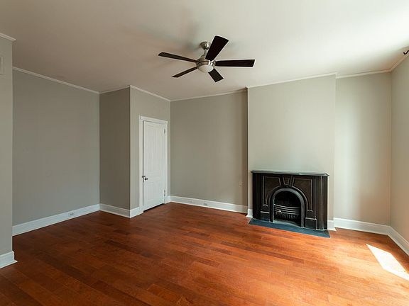 4th image of 124 W 6th St APT C