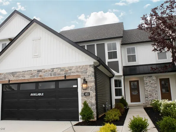 453 Bordeaux Blvd, Broadview Heights, OH 44147
