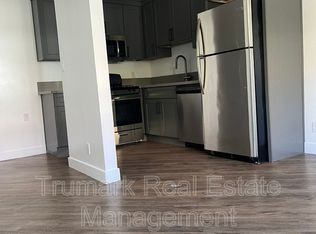 310 S Kenmore Ave #101, Los Angeles, CA 90020