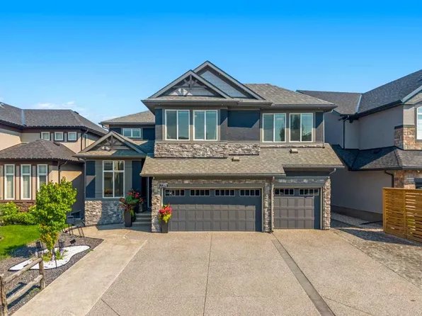 291 Legacy Mount SE, Calgary, AB T2X 2G7