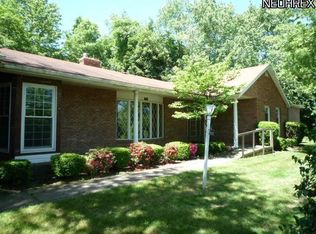 1712 Southeast Ave, Tallmadge, OH 44278