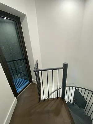 Rented by Besen Partners, LLC | media 21