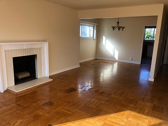 5th image of 180 Huntington Dr