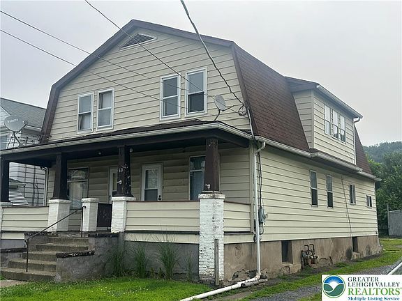 3rd image of 60-62 Rose Ave