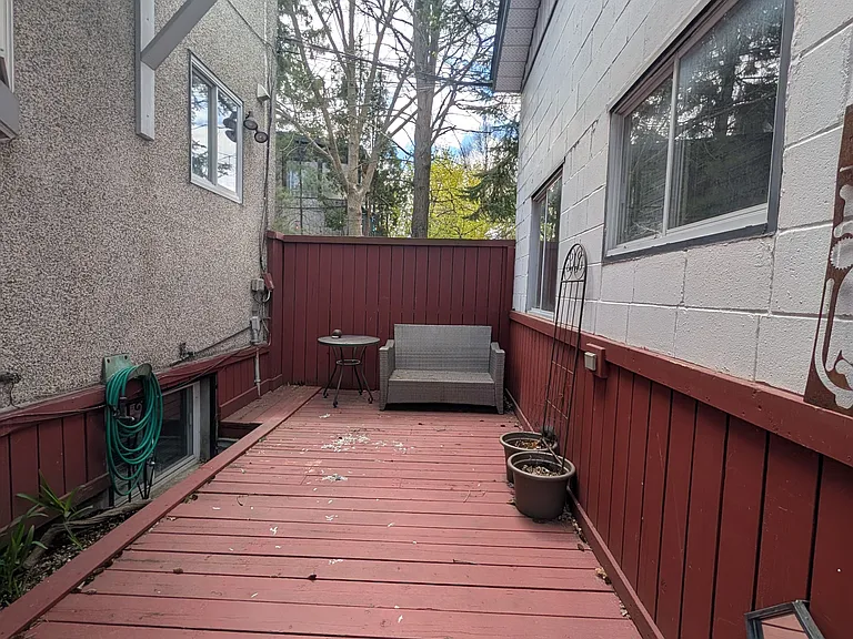 44 Spadina Ave #1 — Photo 18