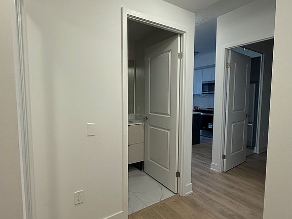 2nd image of 202 Burnhamthorpe Rd E #1410