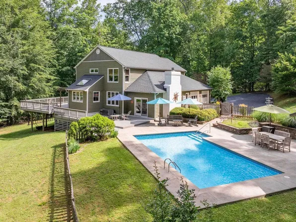 223 Fern Creek Ln, Charlottesville, VA 22911