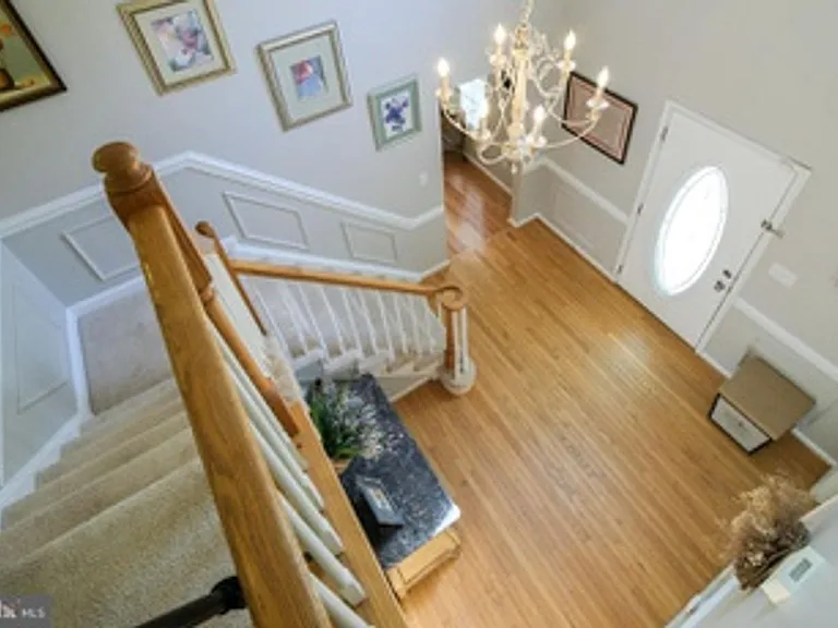391 Windermere Dr — Photo 16