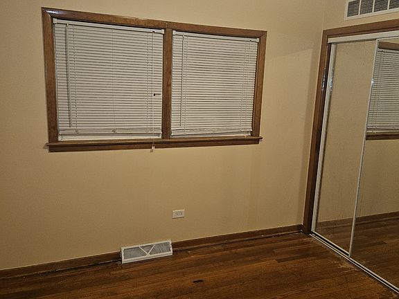 4th image of 13933 S Stewart Ave