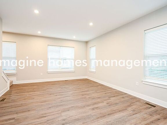 2nd image of 2523 Dix St