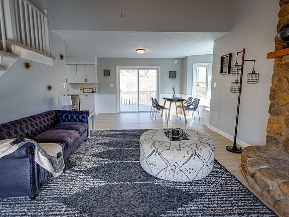 4th image of 1010 Pioneer Ct