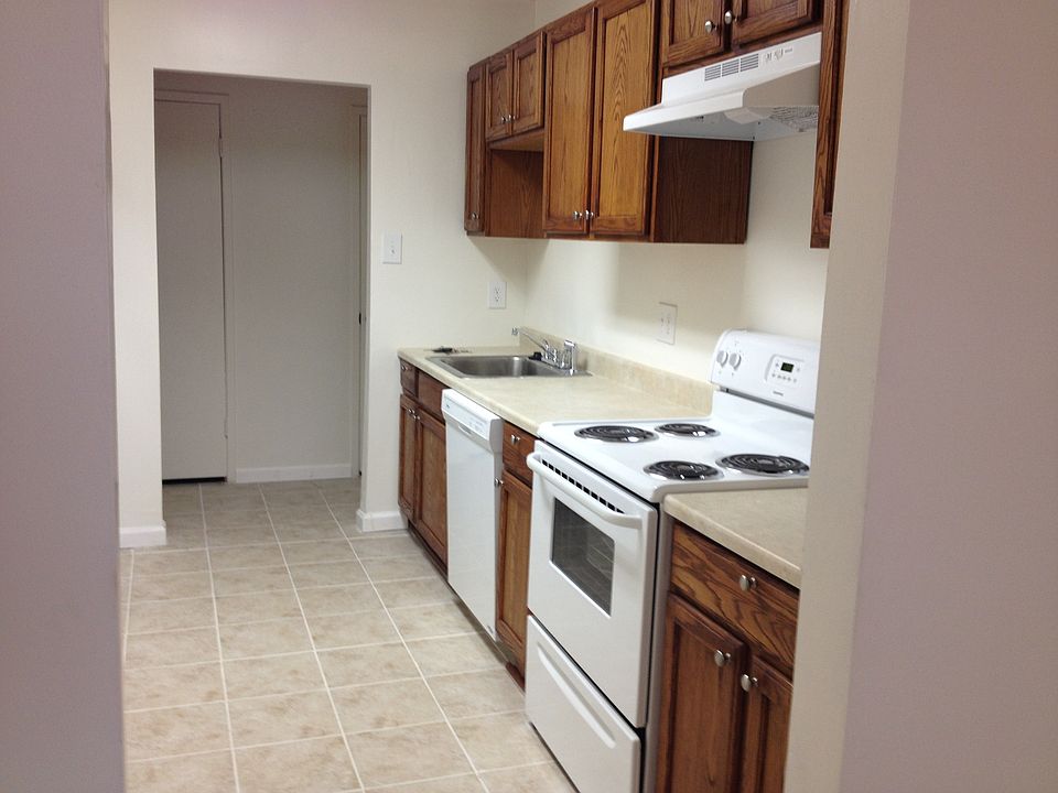 2nd image of 523 Florida Ave