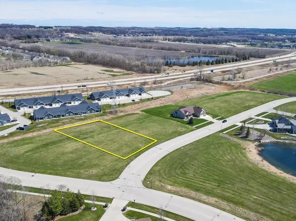 543 N COUNTRY LANE #37, Fond Du Lac, WI 54935