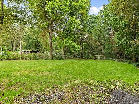 4th image of 2393 Glover Rd