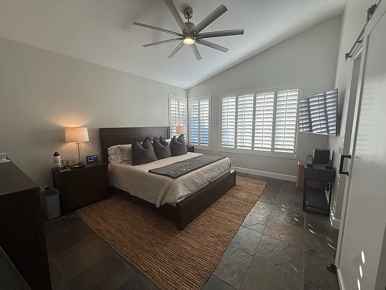 22410 N 46th Pl — Photo 11