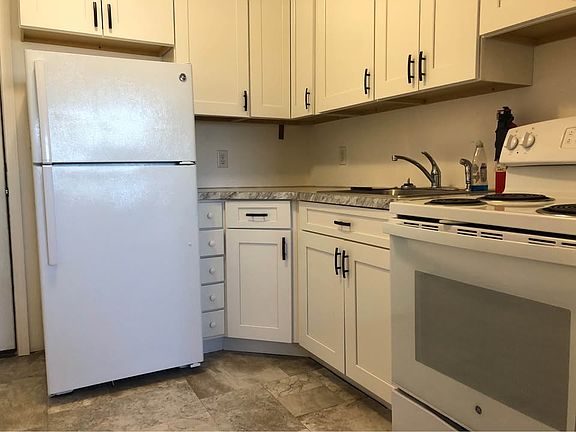 5th image of 120 2nd Ave SW #1