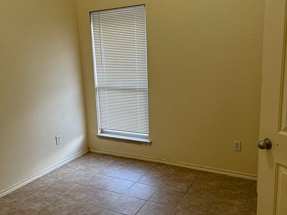 2nd image of 1448 NW 29th St