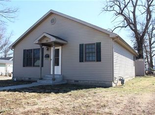816 E 5th St, Carthage, MO 64836